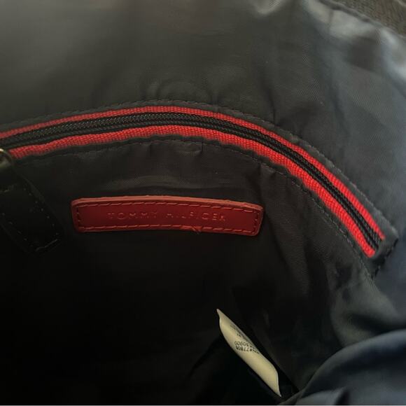 Tommy Hilfigure Black Small Crossbody Gold Hardware Vegan Leather Bag - Picture 5 of 9